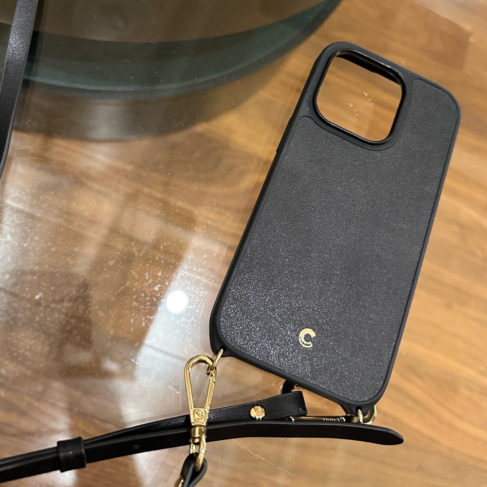 Cyrill Vegan Leather Crossbody Phone Case - Picture 7 of 7